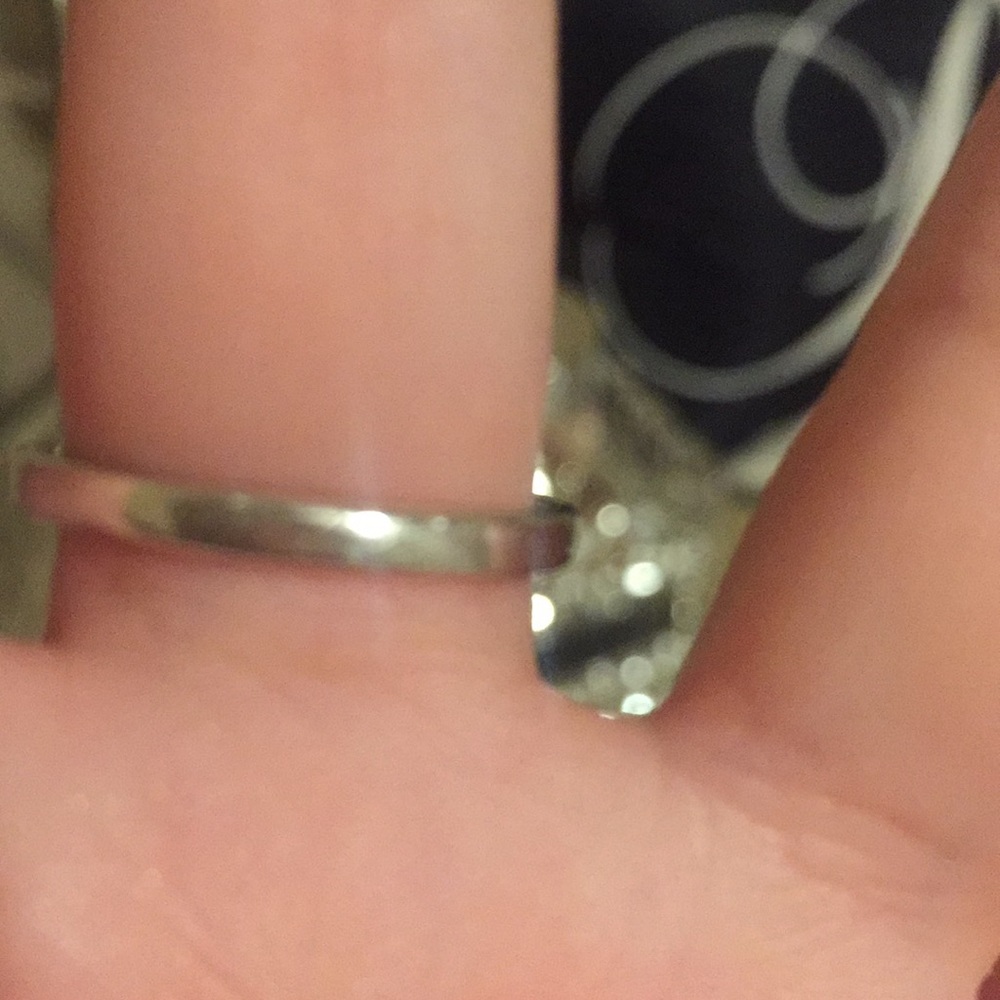 White sapphire ring - Picture 5 of 5